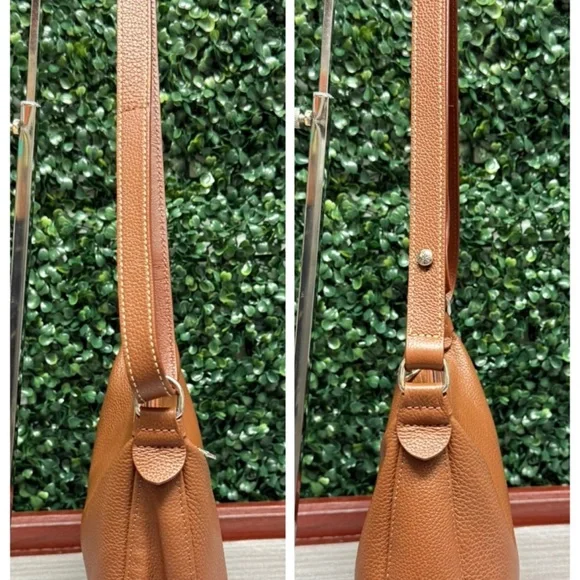 Longchamp Tan Shoulder Bag with Elegant Design - Picture 6 of 9